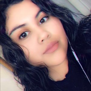 Meet your Posher, Dariana